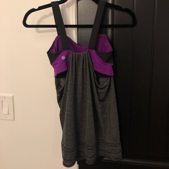 Never worn lululemon top - Picture 2 of 2